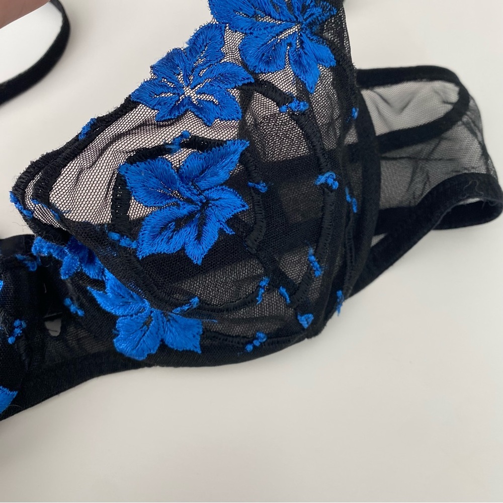 Vintage‎ La Perla Sheer Black Bra Blue Appliqués - Picture 6 of 9